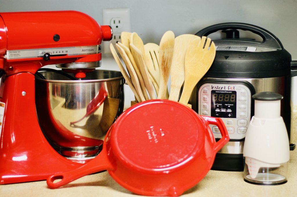 Top 5 Must Have Kitchen Essentials for a New Homemaker Farmhouse